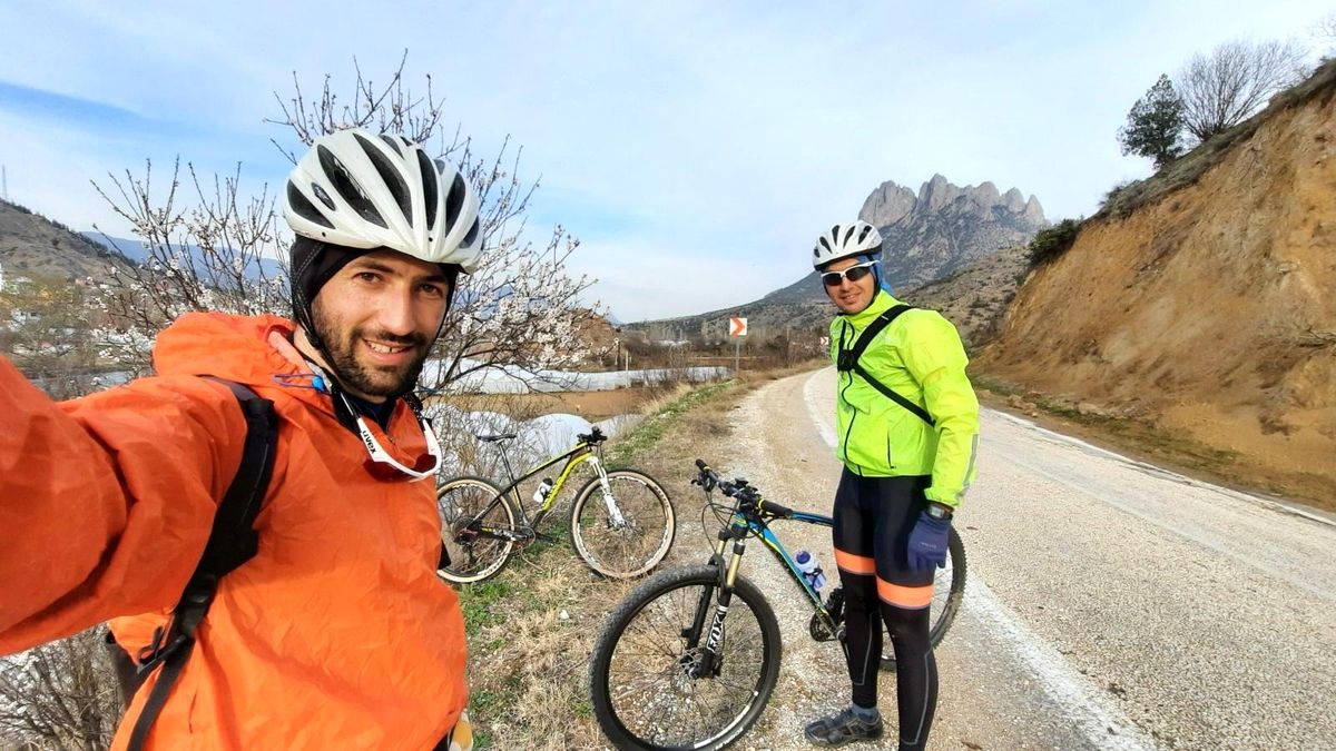 Eskişehirli millî bisikletçiler Antalya\'da yarışacak
