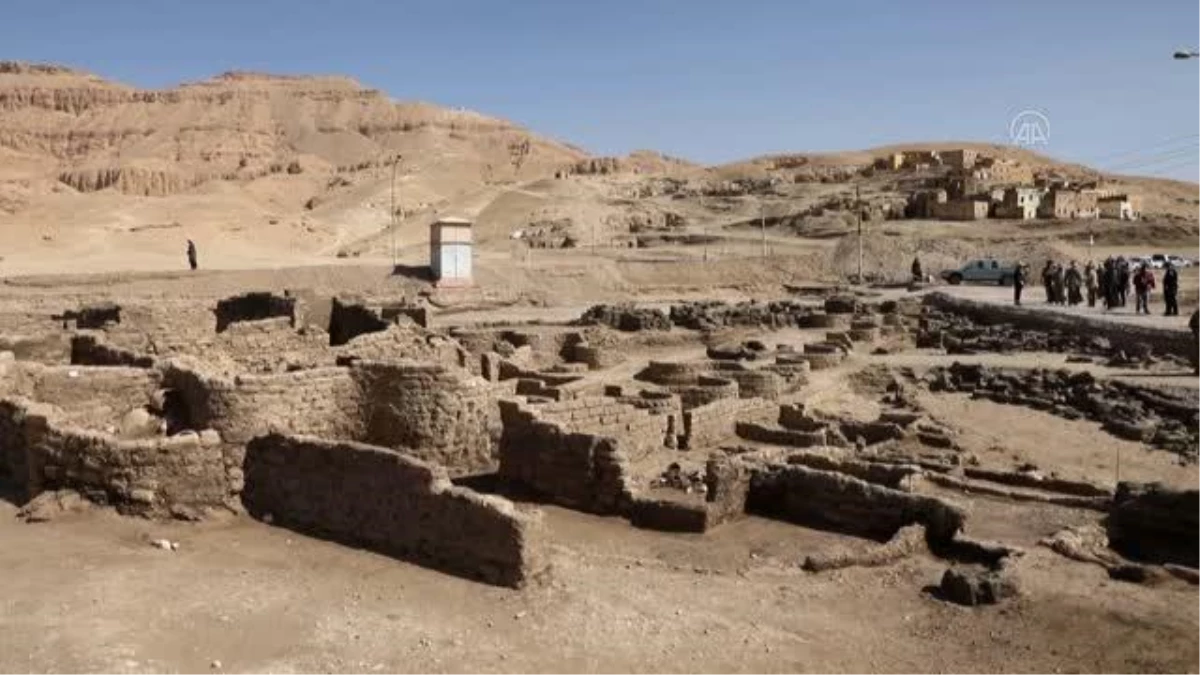 Mısır\'da 3 bin yıllık antik kent bulundu