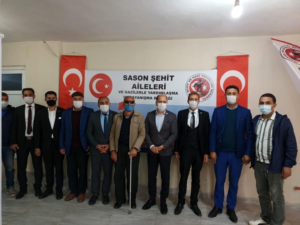 Özer şehit yakınlarının taleplerini dinledi