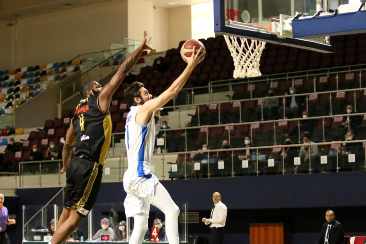 TBL: Kocaeli BŞB Kağıtspor: 82 Akhisar Belediye Basketbol: 80