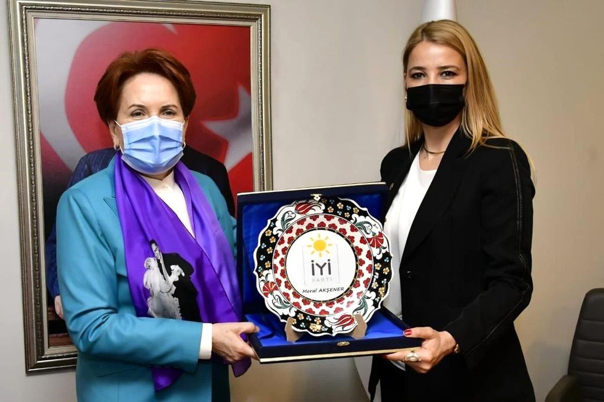 Tügiad yönetimi İyi Parti\'yi ziyaret etti