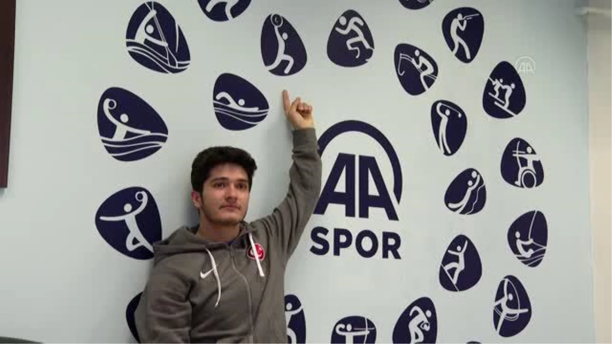Avrupa şampiyonu milli halterci Özbek: "Hedefler koyup hayallerimi gerçekleştirmeye çalışıyorum" (1)