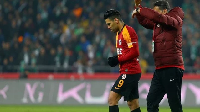 Galatasaray, Radamel Falcao'nun sakatlandığını açıkladı, System.String[]