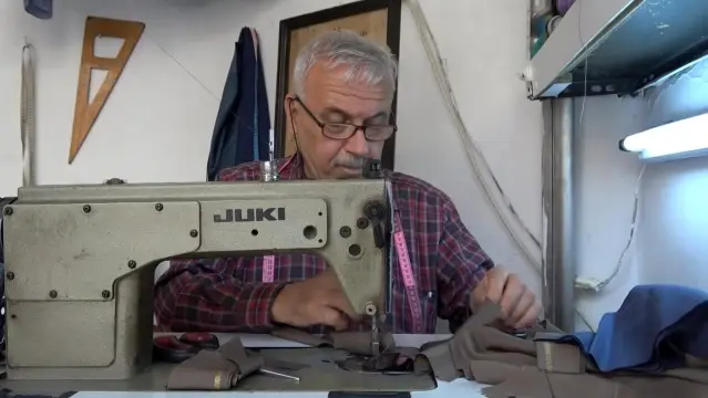 Hatay'ın yarım asırlık diplomalı terzisi Hatay'ın yarım asırlık diplomalı terzisi