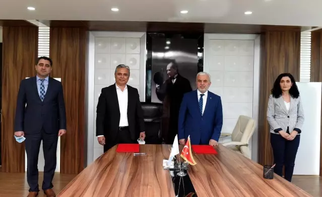 Muratpaşa pandemide 20 caminin temizliğini üstlendi Muratpaşa pandemide 20 caminin temizliğini üstlendi