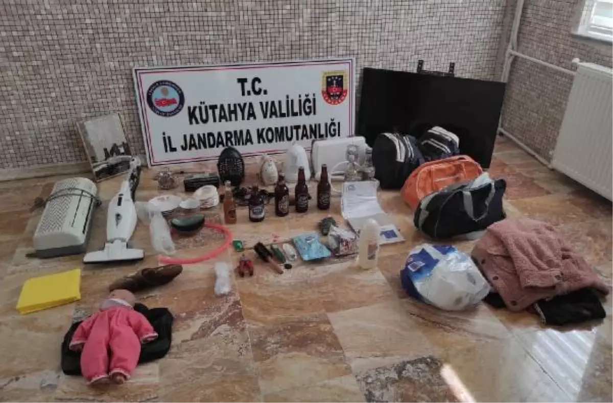 Son dakika haberleri... Otomobille kaza yapınca, uyuşturucu ve hırsızlık şüphesi oldukları ortaya çıktı