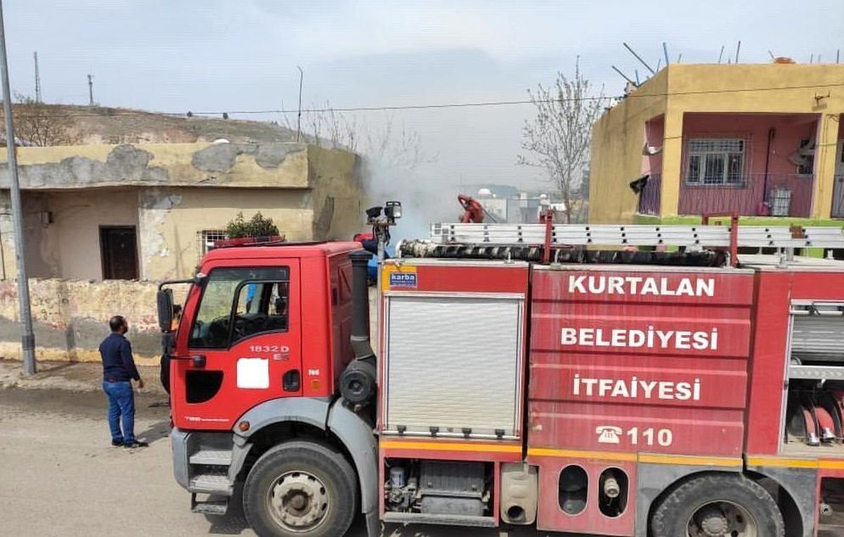 Son dakika haberleri... Siirt\'te evin odunluğunda çıkan yangın korkuttu