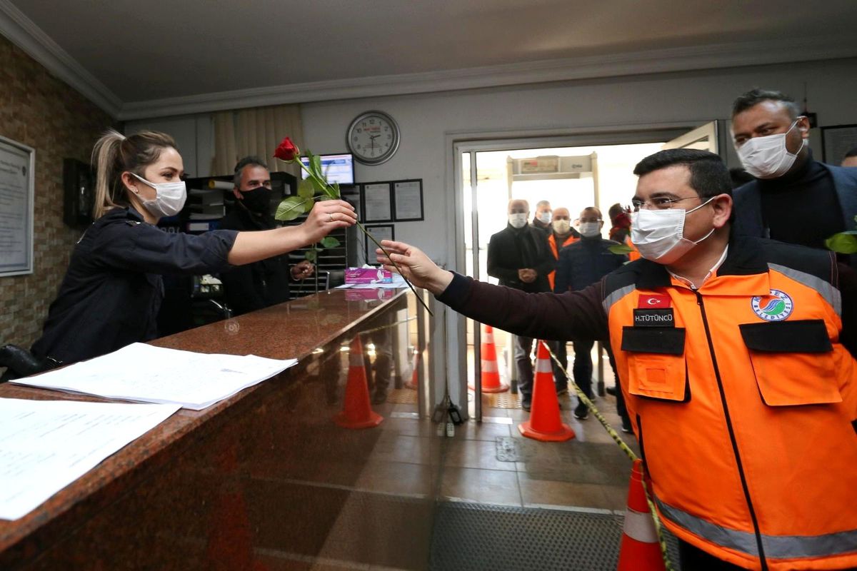 Tütüncü\'den polis haftasında sürpriz ziyaret