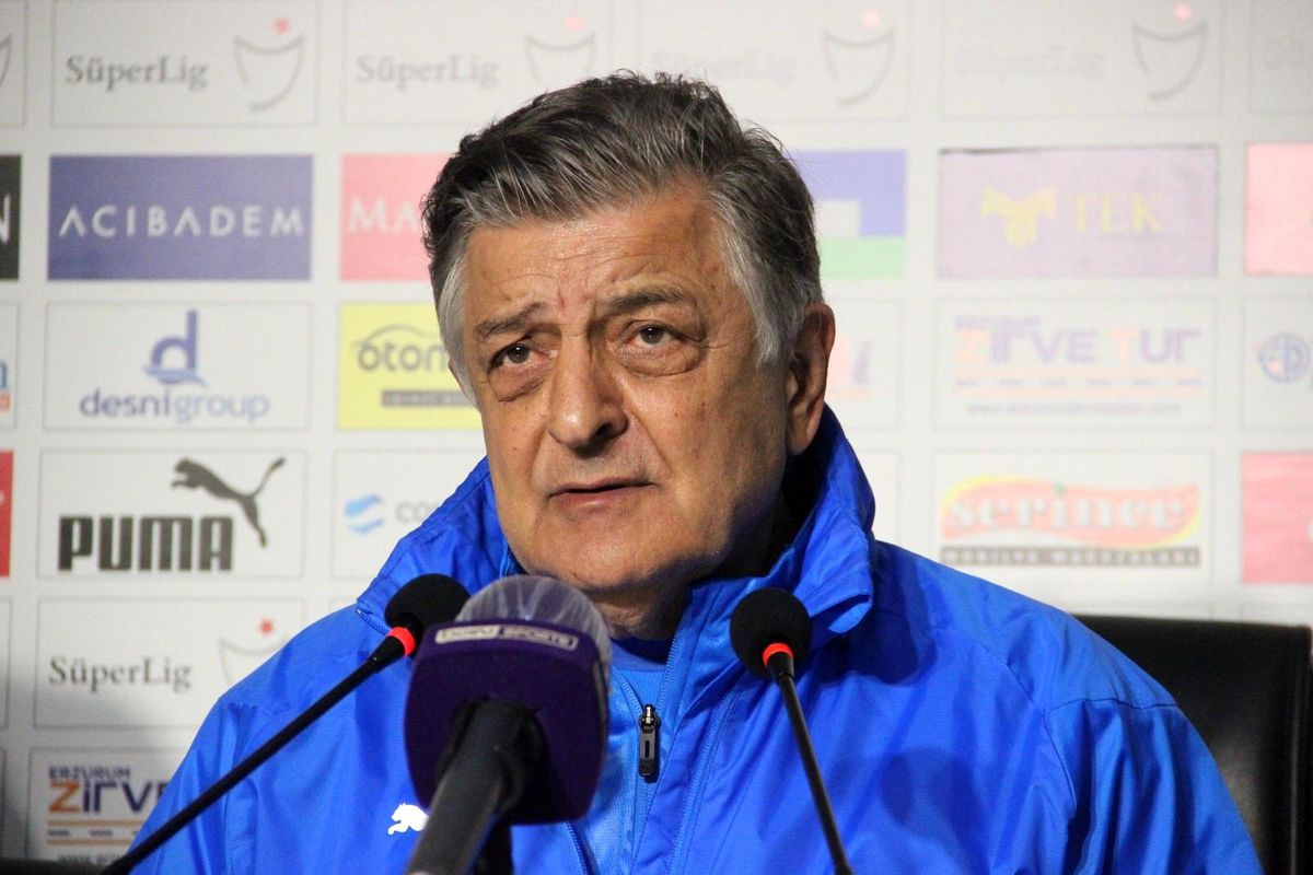 Yılmaz Vural: "Oyuncularımı mağlubiyete rağmen kutluyorum, ayaklarına sağlık"