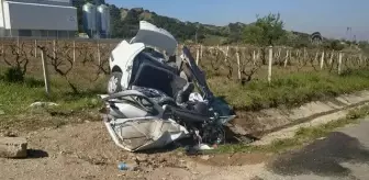 Son dakika haberi: Yoldan çıkan otomobil menfeze çarptı: 3 ölü - Güvenlik kamerası