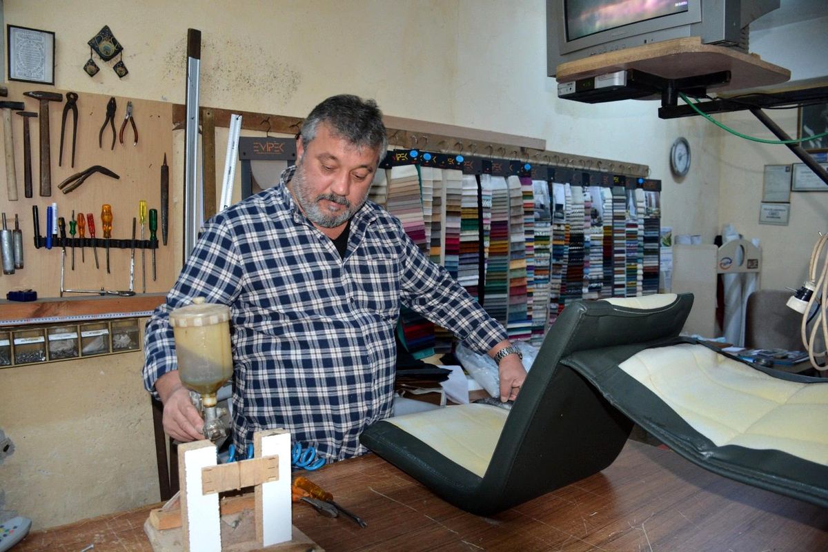 40 yıllık döşemeci çırak bulamıyor