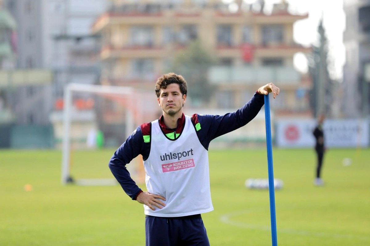 Alanyaspor\'da Salih Uçan şoku