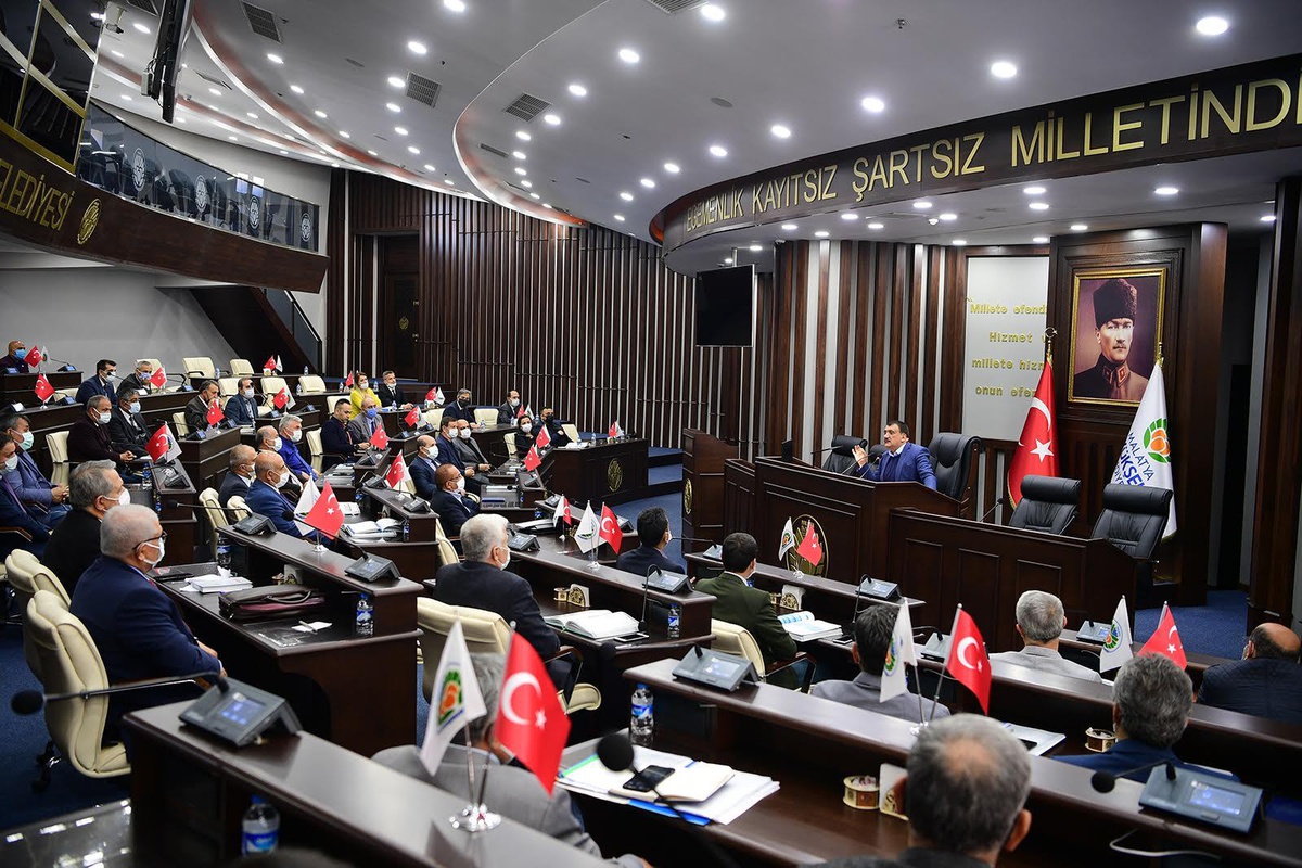 Başkan Gürkan Belediye çalışanlarıyla istişare toplantısı yaptı