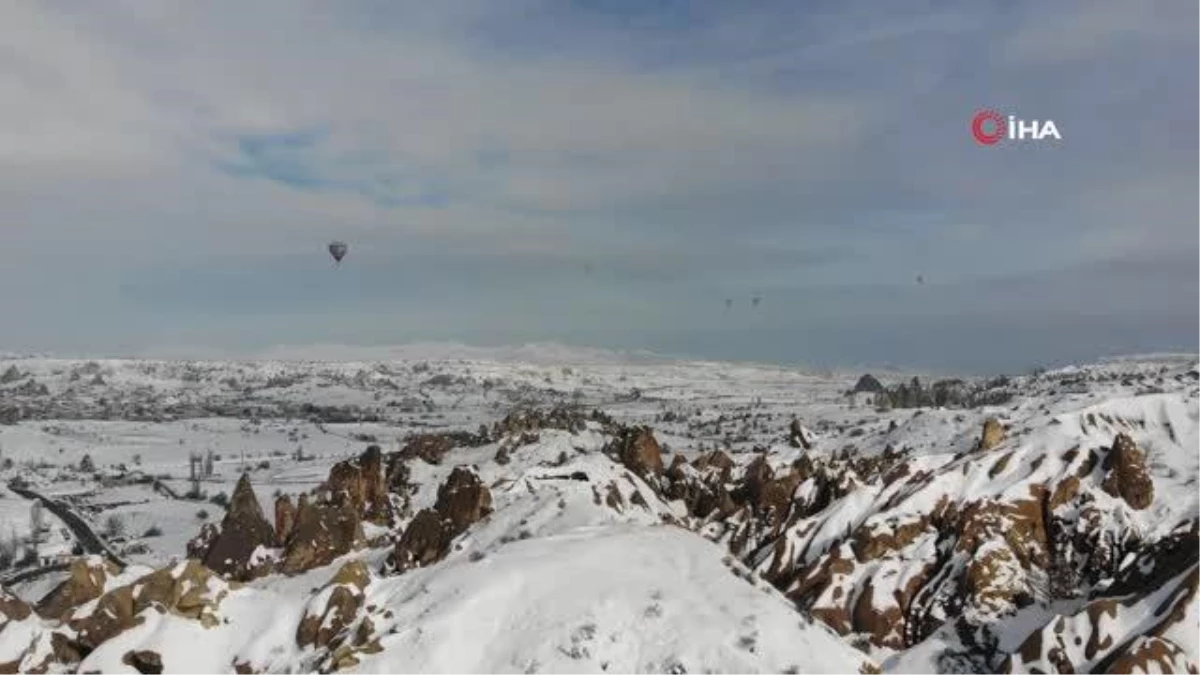 Beyaza bürünen Kapadokya, havadan görüntülendi