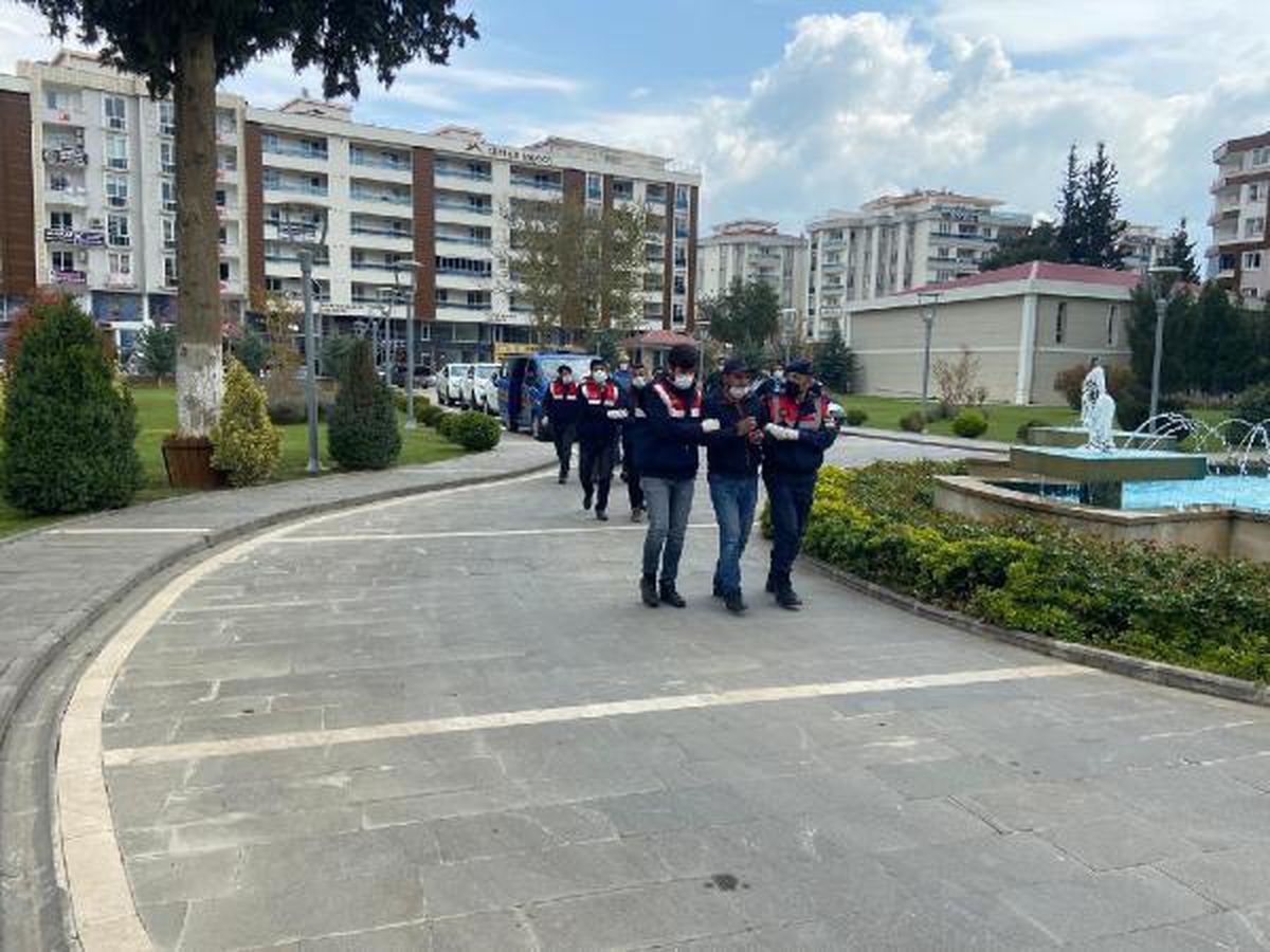 DEAŞ\'ın bombacısı ile sözde emiri yakalandı