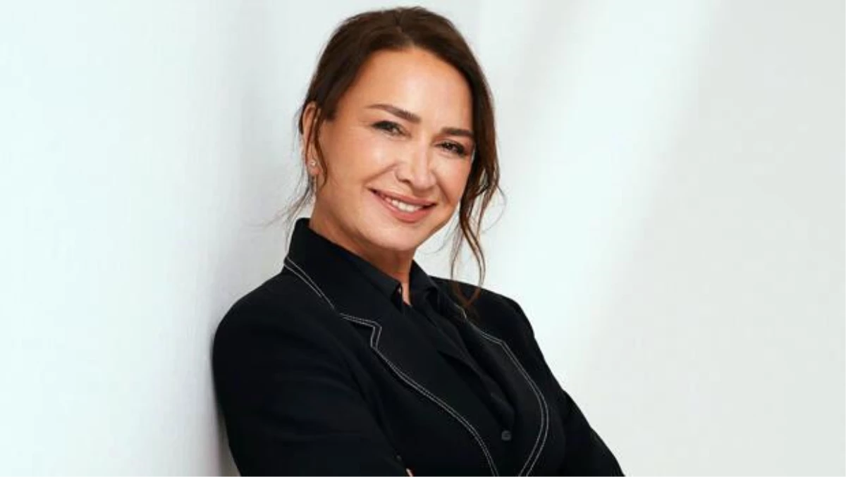 Demet Akbağ: Uzun dizi süreleri, mizahın matematiğini bozdu