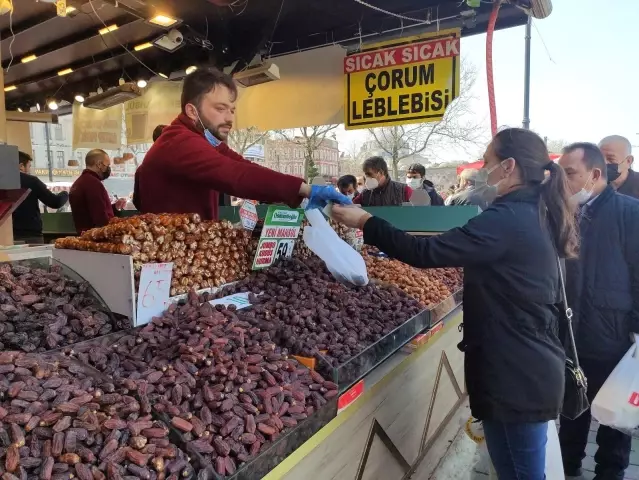 Eminönü'nde Ramazan yoğunluğu