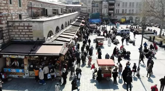 Eminönü'nde Ramazan yoğunluğu