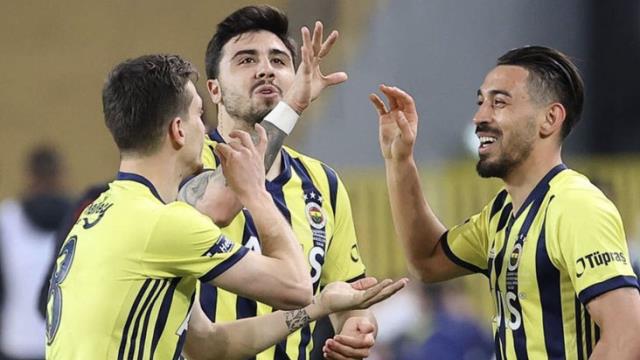 İrfan Can'ın yarım kalan 'Kahve' sevincini Mert Hakan tamamladı!