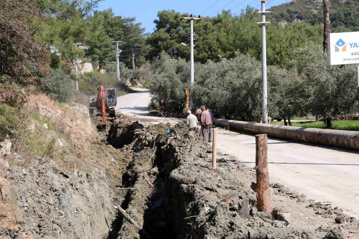 Kaş\'ta 80 km\'lik ana hatta bakım