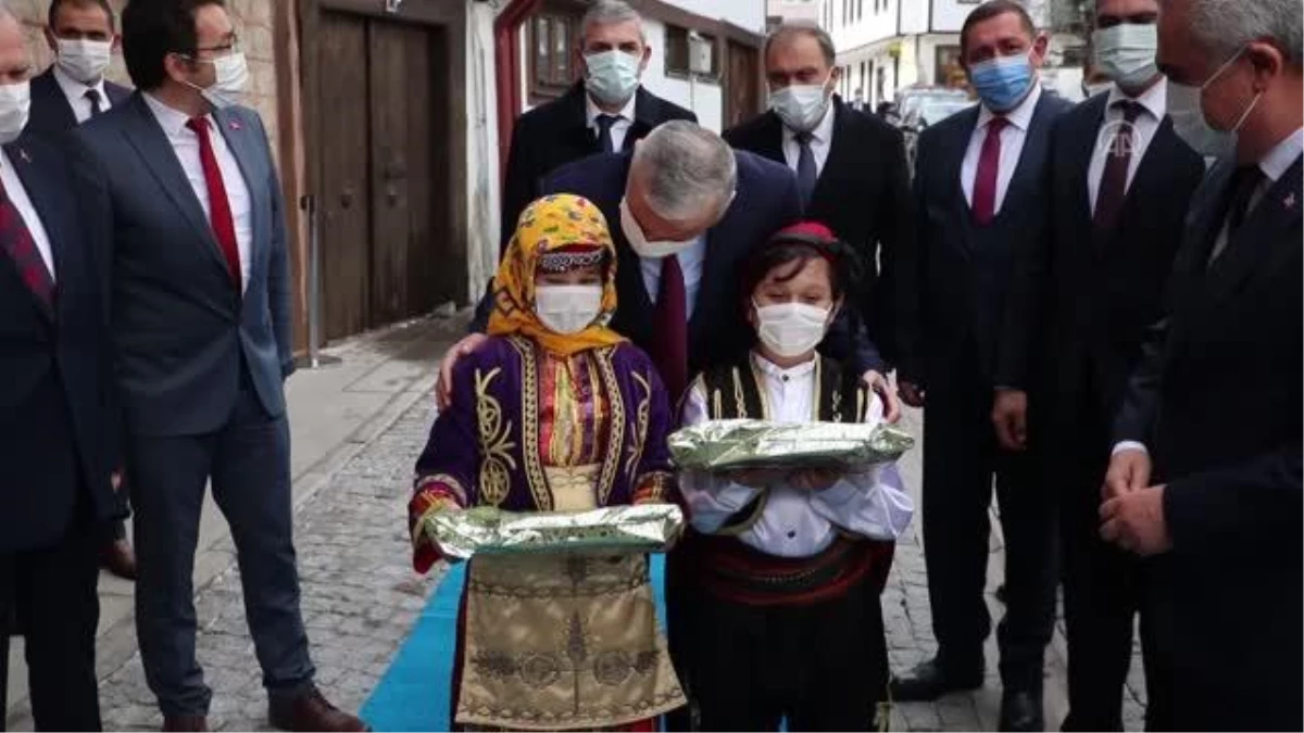 KASTAMONU - Anadolu Masalları Projesi kapsamında "Kastamonu Anadolu Masal Evi" tarihi Tahir Efendi Konağı\'nda açıldı