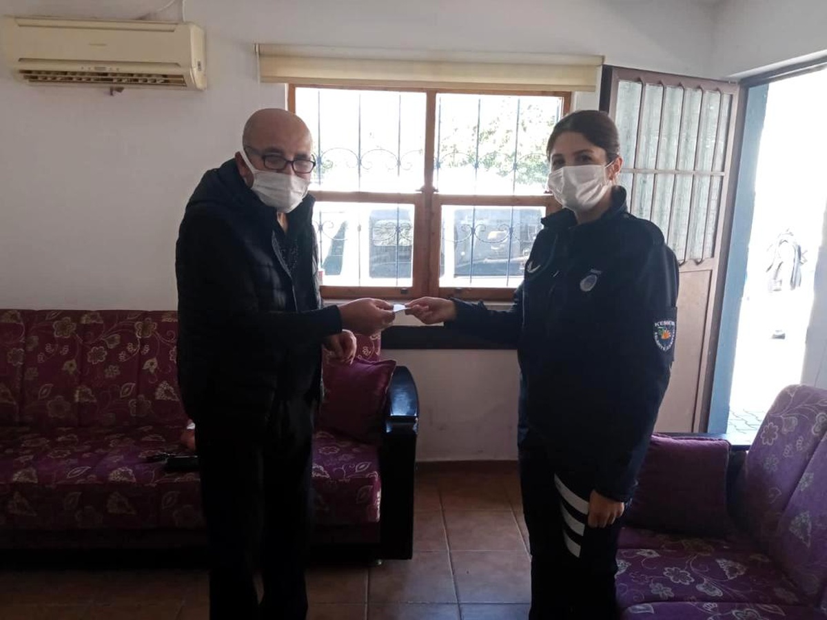 Kaybettiği parasını zabıta kiplerinden teslim aldı
