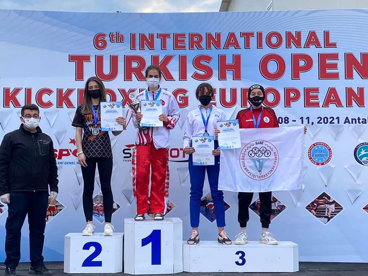 Körfezli sporcular Antalya\'dan 3 madalya ile döndü