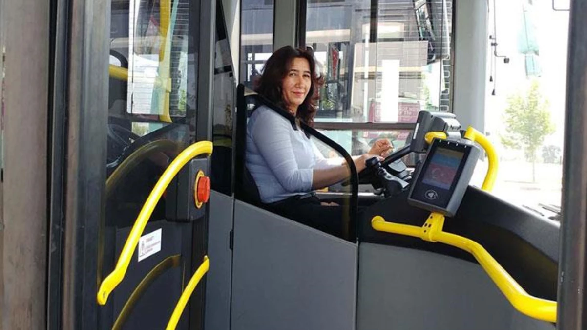 Manisa\'nın ilk ve tek kadın halk otobüsü şoförü, Kod-29\'la işten çıkarıldı