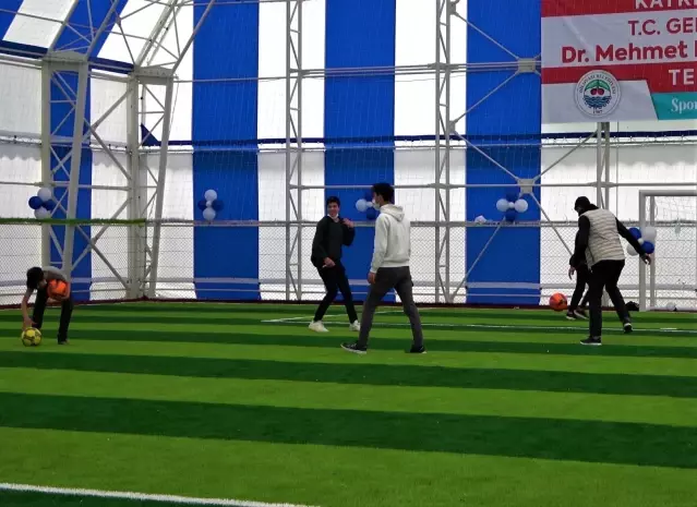Metruk bina 5 yıldızlı spor tesisine dönüştürüldü Metruk bina 5 yıldızlı spor tesisine dönüştürüldü