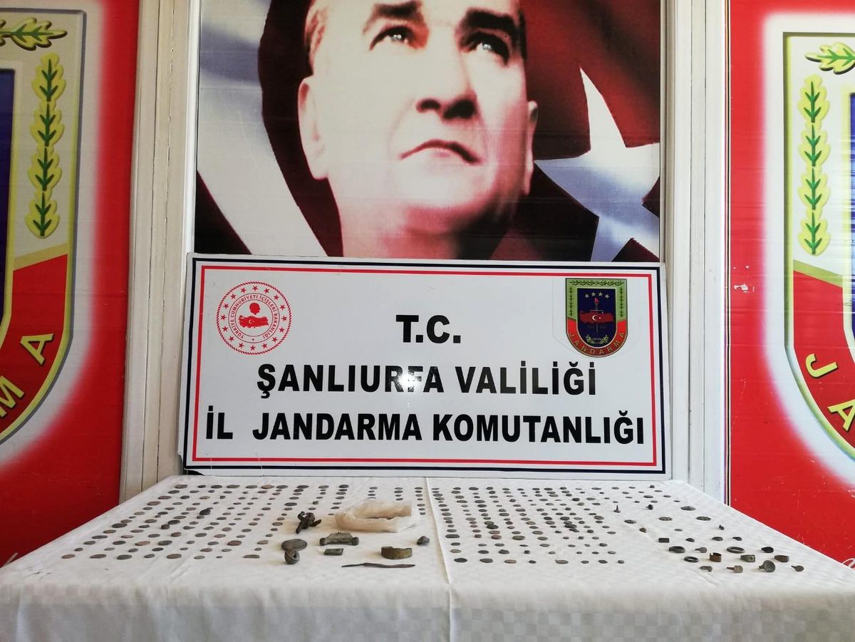 Şanlıurfa\'da Roma Dönemi\'ne ait 523 adet tarihi eser ele geçirildi