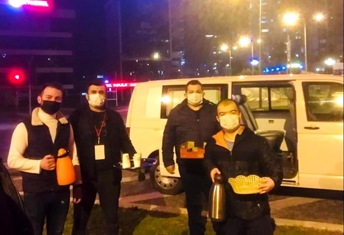 Soğuk havada sıcak jest