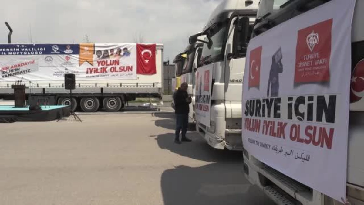 Suriye\'nin İdlib ve Azez kentlerine 11 tır gıda yardımı gönderildi
