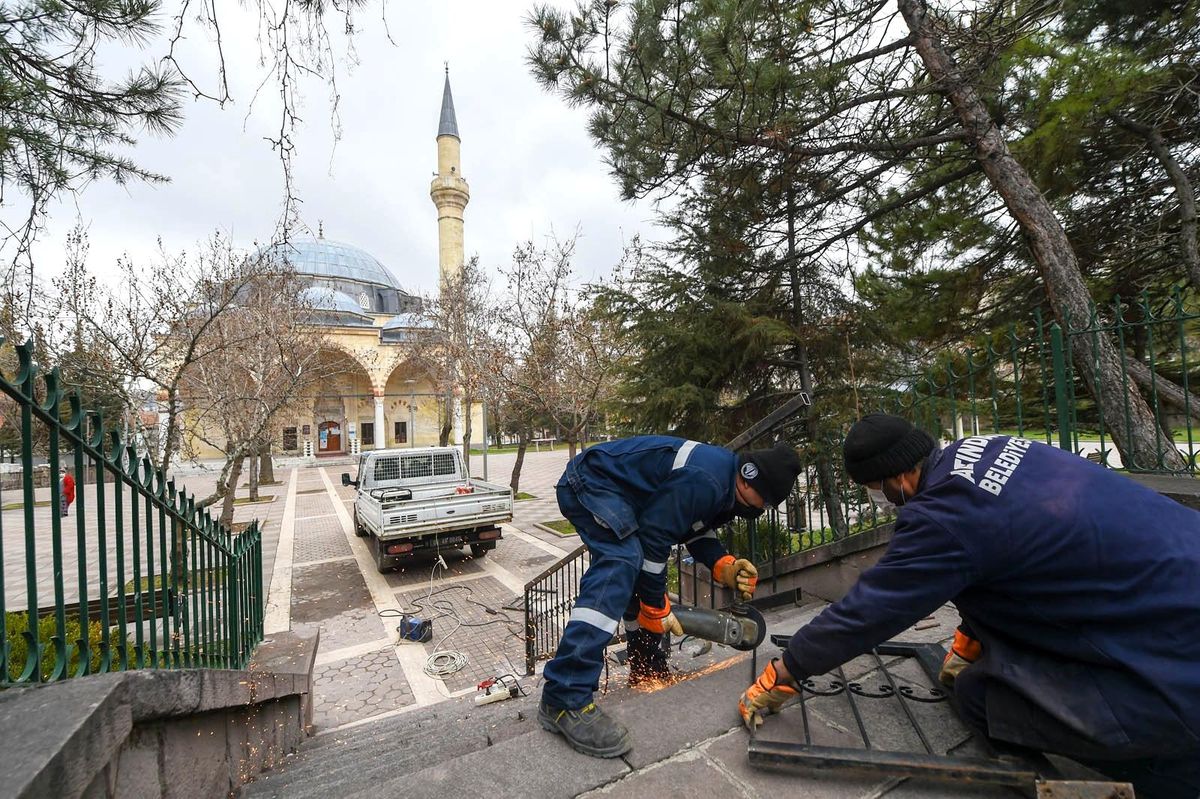 Tarihi camiye yoğun bakım