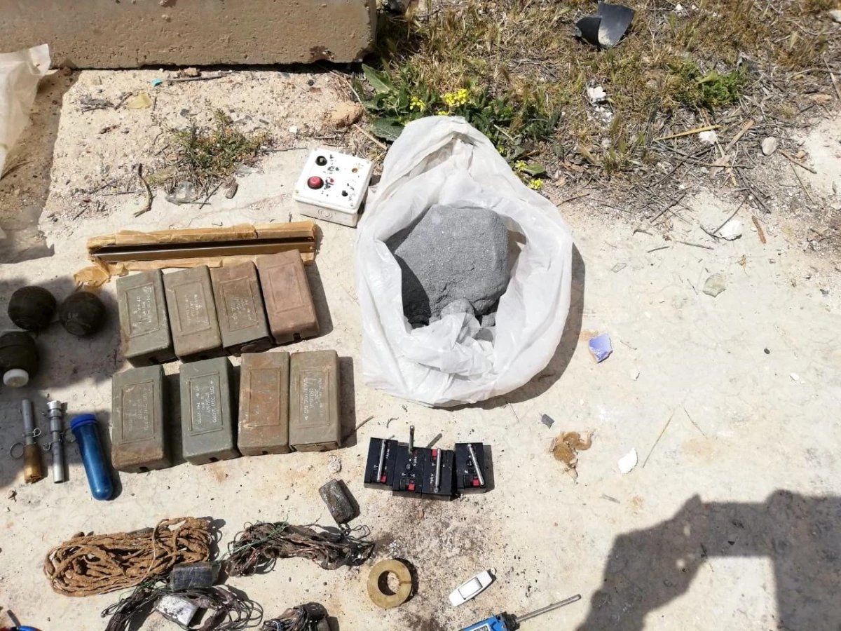 Telabyad\'da İsrail yapımı patlayıcılar ele geçirildi