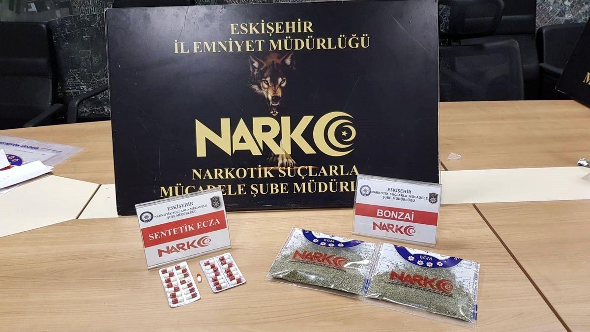 Son dakika haber | Uyuşturucu operasyonda 1\'i satıcı 4 kişi yakalandı