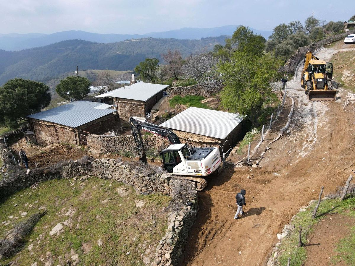 Yağcılar Mahallesi\'ndeki yol sorununu Efeler Belediyesi çözdü