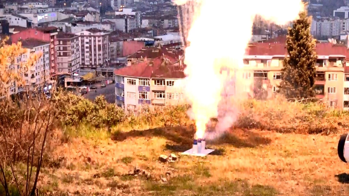 ZONGULDAK - Asırlık ramazan topu geleneği ses bombasıyla yaşatılıyor