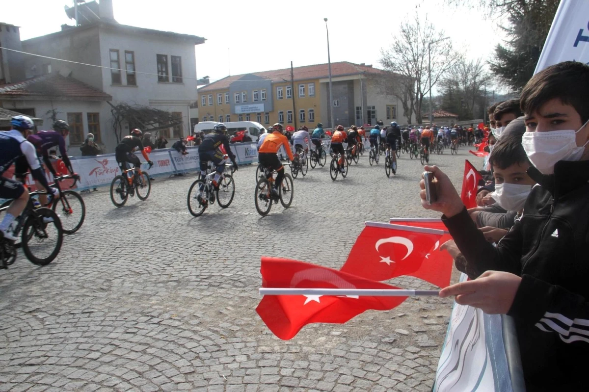 56. Cumhurbaşkanlığı Türkiye Bisiklet Turu\'nun üçüncü etabı Beyşehir\'de başladı