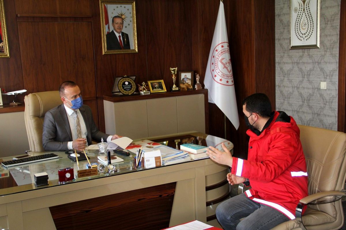 Ağrı\'da "Bir Sınıf Bir Koli" projesi