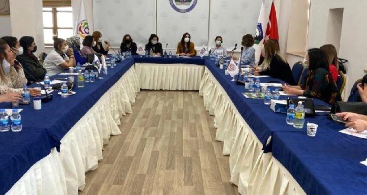 DTSO Kadın Meclisi,\' İş Kadınları Konuşuyor\' toplantısı düzenledi