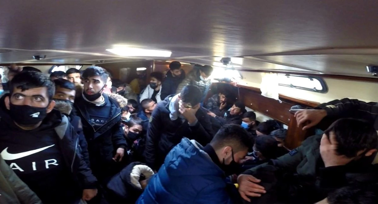 İzmir\'de 117 düzensiz göçmen kurtarıldı