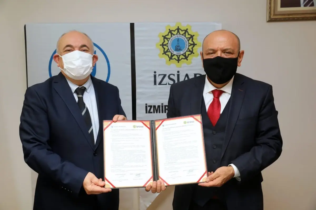 İZSİAD ile Yaşar Üniversitesi\'nde imzalar atıldı