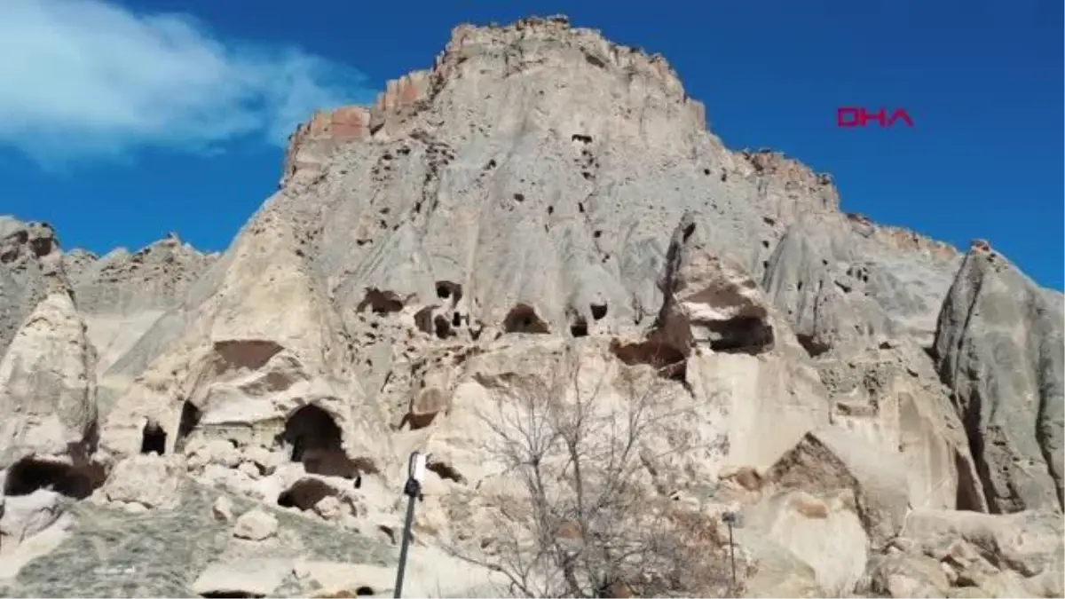 Kapadokya\'nın gözdesi Selime Katedrali\'nde Rus turist ilgisi