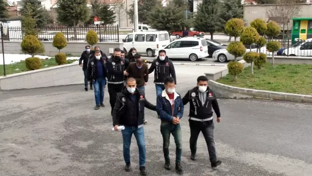 Son dakika haberi! Karaman'daki uyuşturucu operasyonunda tutuklu sayısı 19'a yükseldi Son dakika haberi! Karaman'daki uyuşturucu operasyonunda tutuklu sayısı 19'a yükseldi
