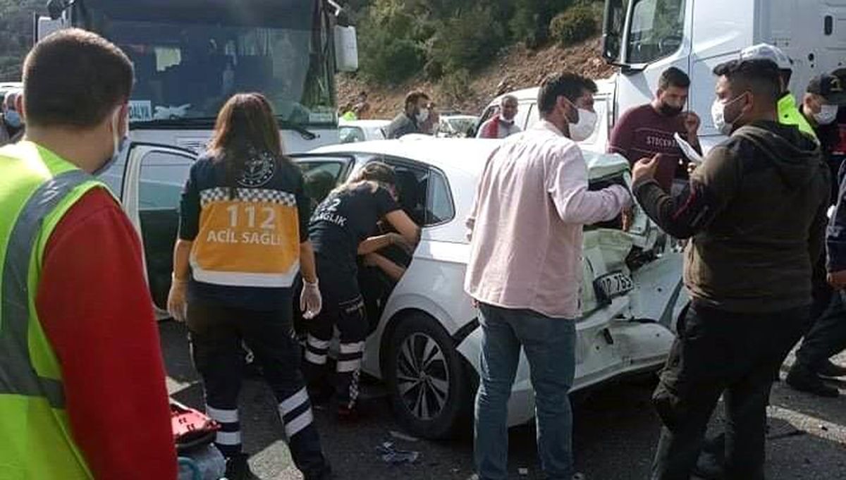 Milas Bodrum karayolunda zincirleme kaza