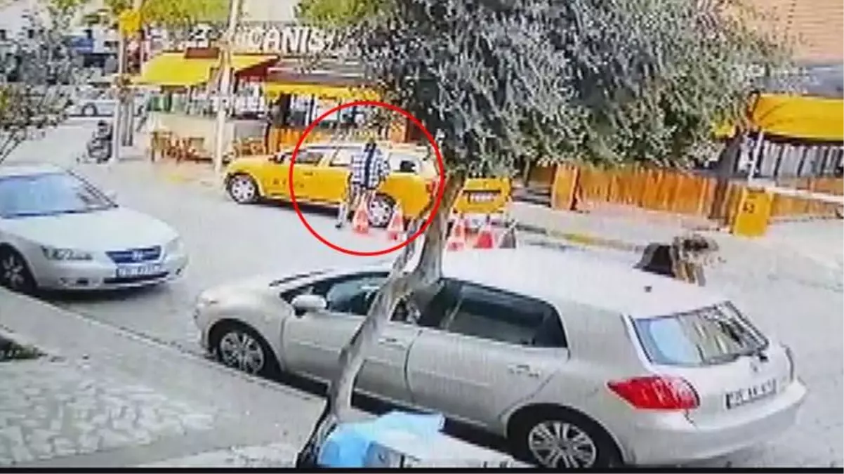 Müşteri gibi taksiye binen kadın ortalığı karıştırdı! Aracı kaçırdı, kaçarken de yayaya çarptı
