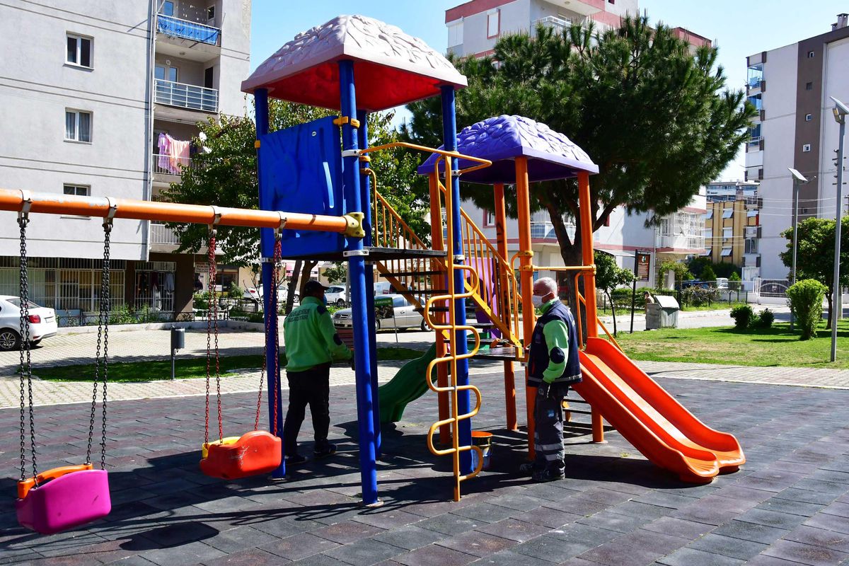 Narlıdere\'nin parklarına bahar bakımı!