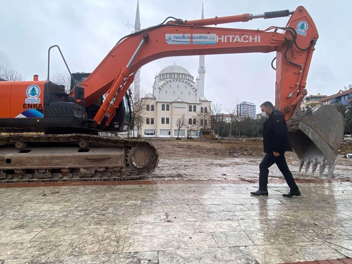 Pursaklar\'a yeni meydan çok yakışacak
