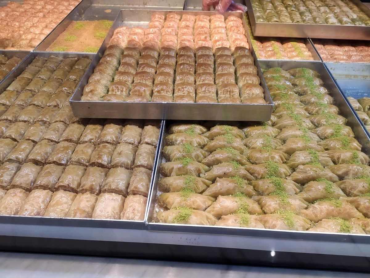 Ramazanda vatandaşların \'tatlı\' telaşı, satışlar dört katına çıktı