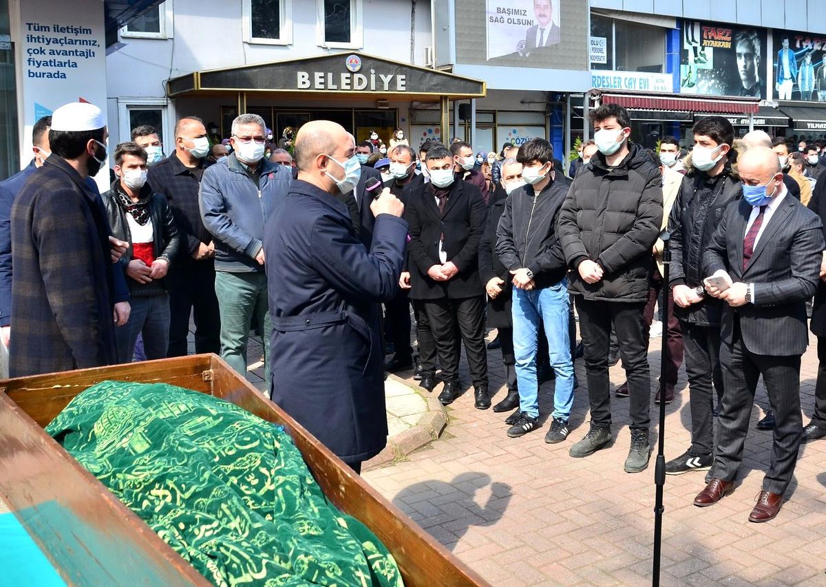 Samsun\'da meclis üyesi toprağa verildi